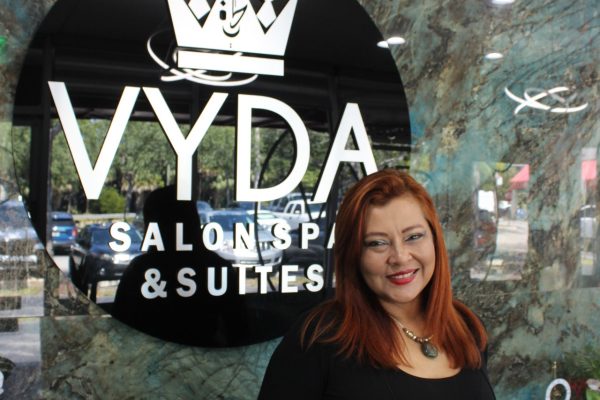 Suite 110 – Julissa Villalobos – (Divina Aesthetics Studio )